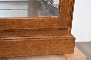 中古　美品　良品　三越家具(現カントリーハウス)　意匠ガラスが素敵なキュリオケース　(R-087139)