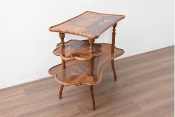 フランスアンティーク　希少!!　エミール・ガレ(Emile Galle)　フルール・ド・ロー(Fleur de l'Eau)　象嵌細工が美しい3段テーブル　(R-087143)