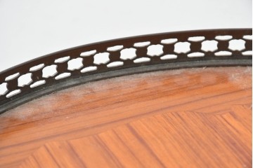 中古　美品　六本木アピス(APIS)取り扱い　イタリア最高級家具　MARCONI ARTE(マルコーニ アルテ)　すらりと伸びる脚が優美なサイドテーブル　定価約28万円　(R-087144)