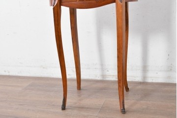 中古　美品　六本木アピス(APIS)取り扱い　イタリア最高級家具　MARCONI ARTE(マルコーニ アルテ)　すらりと伸びる脚が優美なサイドテーブル　定価約28万円　(R-087144)