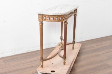 スペインヴィンテージ　高級輸入家具　六本木アピス(APIS)取り扱い　真鍮金具と磁器のメダリオンが華やかなコンソールテーブル　(R-087145)