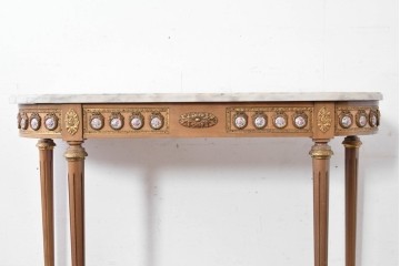 スペインヴィンテージ　高級輸入家具　六本木アピス(APIS)取り扱い　真鍮金具と磁器のメダリオンが華やかなコンソールテーブル　(R-087145)