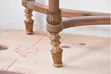 スペインヴィンテージ　高級輸入家具　六本木アピス(APIS)取り扱い　真鍮金具と磁器のメダリオンが華やかなコンソールテーブル　(R-087145)