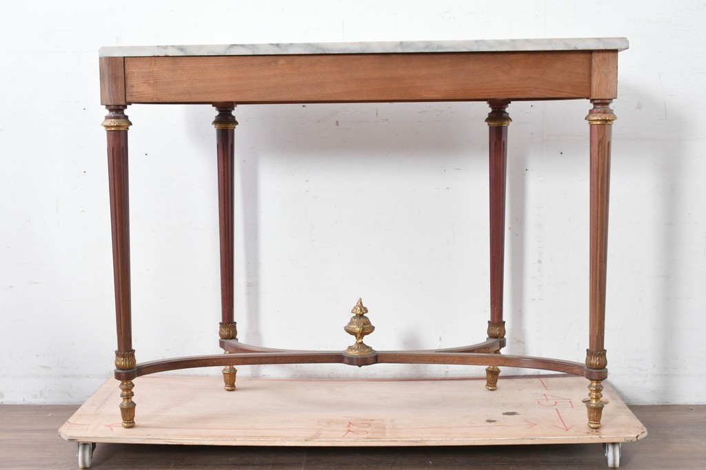 スペインヴィンテージ　高級輸入家具　六本木アピス(APIS)取り扱い　真鍮金具と磁器のメダリオンが華やかなコンソールテーブル　(R-087145)