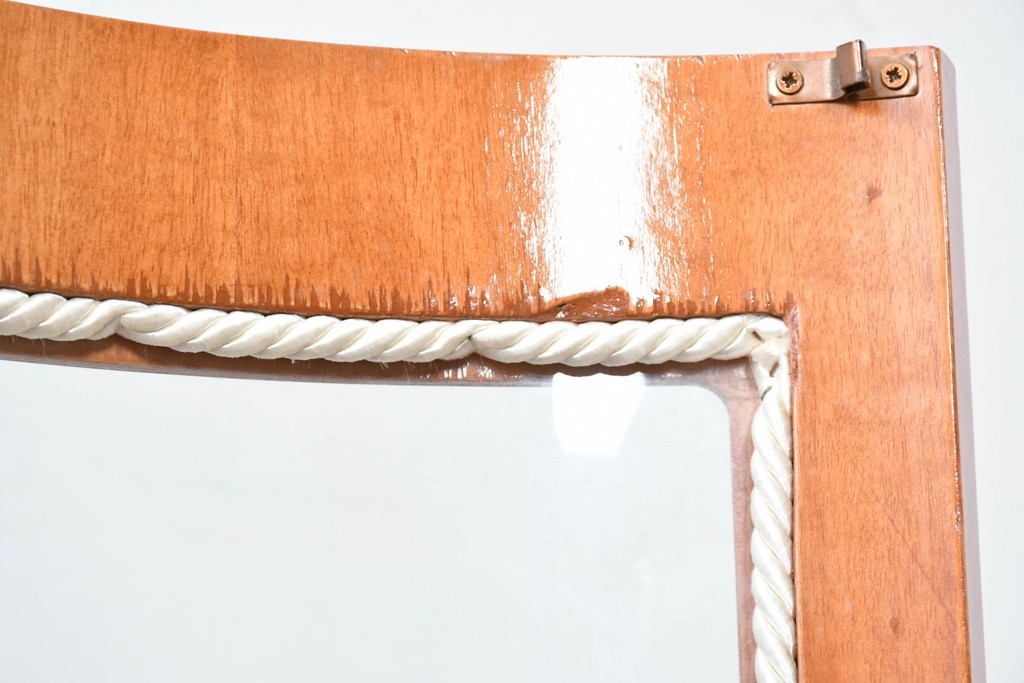 中古　美品　スペイン高級輸入家具　六本木アピス(APIS)取り扱い　象嵌入り　真鍮金具と磁器メダリオン装飾が優雅なラウンドキャビネット　定価約45万円　(R-087146)