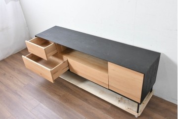 中古　美品　THE CONRAN SHOP(ザ・コンランショップ)取り扱い　希少な廃番品　Ethnicraft(エスニクラフト)　BLACKBIRD(ブラックバード)　テレビボード　定価約50万円　(R-087149)