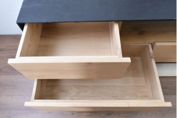 中古　美品　THE CONRAN SHOP(ザ・コンランショップ)取り扱い　希少な廃番品　Ethnicraft(エスニクラフト)　BLACKBIRD(ブラックバード)　テレビボード　定価約50万円　(R-087149)