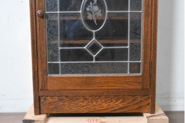 中古　美品　三越家具(現カントリーハウス)　Brugge(ブルージュ)　ステンドグラス入り扉が印象的なサイドキャビネット　(R-087150)