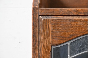 中古　美品　三越家具(現カントリーハウス)　Brugge(ブルージュ)　ステンドグラス入り扉が印象的なサイドキャビネット　(R-087150)