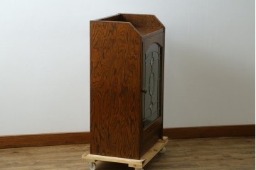 中古　美品　三越家具(現カントリーハウス)　Brugge(ブルージュ)　ステンドグラス入り扉が印象的なサイドキャビネット　(R-087150)