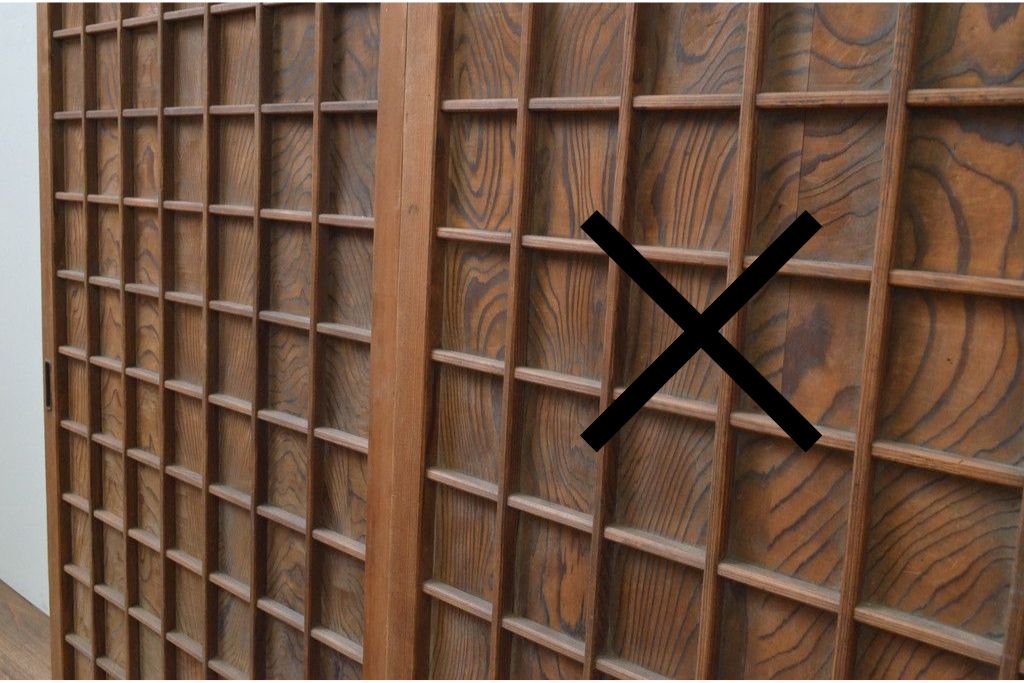 ヴィンテージ建具　昭和中期　マス目格子入りの板戸窓1枚　(R-087185)