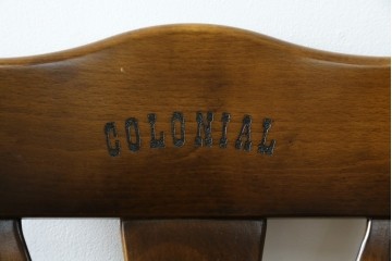 中古　美品　カリモク家具(karimoku)　コロニアルシリーズ　CC1834NK　回転式アームチェア2脚セット　定価(2脚合計)約13万円　(R-087186)