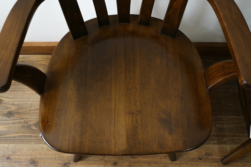 中古　美品　カリモク家具(karimoku)　コロニアルシリーズ　CC1834NK　回転式アームチェア2脚セット　定価(2脚合計)約13万円　(R-087186)