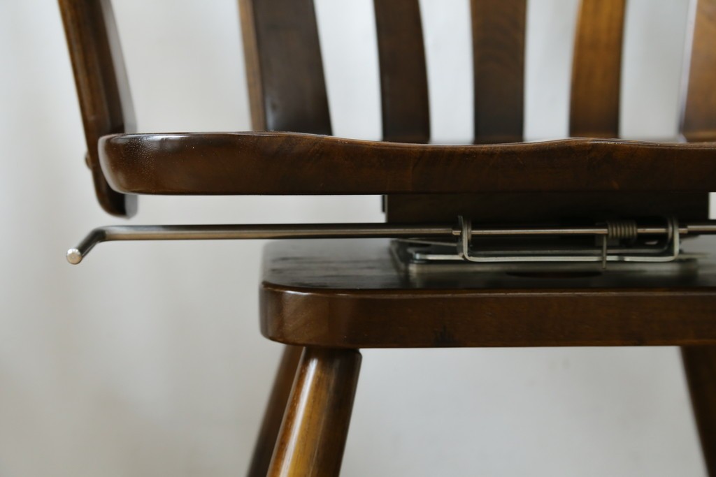 中古　美品　カリモク家具(karimoku)　コロニアルシリーズ　CC1834NK　回転式アームチェア2脚セット　定価(2脚合計)約13万円　(R-087186)