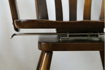 中古　美品　カリモク家具(karimoku)　コロニアルシリーズ　CC1834NK　回転式アームチェア2脚セット　定価(2脚合計)約13万円　(R-087186)