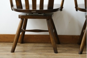 中古　美品　カリモク家具(karimoku)　コロニアルシリーズ　CC1834NK　回転式アームチェア2脚セット　定価(2脚合計)約13万円　(R-087186)