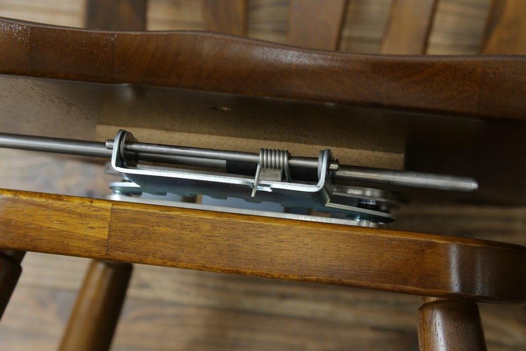 中古　美品　カリモク家具(karimoku)　コロニアルシリーズ　CC1834NK　回転式アームチェア2脚セット　定価(2脚合計)約13万円　(R-087186)