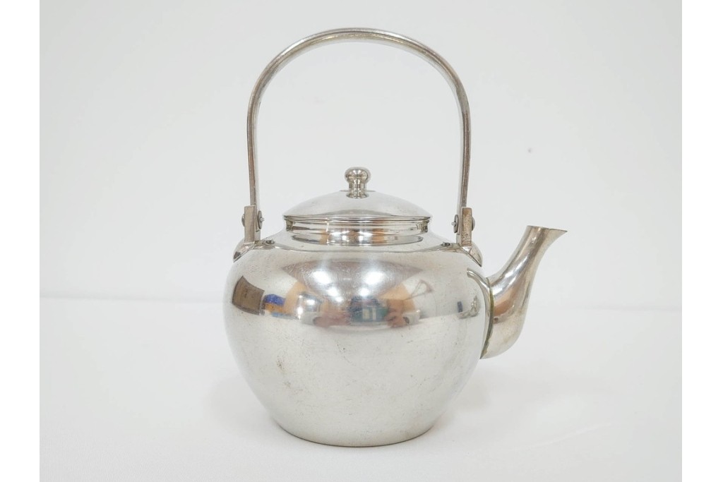 継山　本錫製　急須・茶壺・建水・茶托が揃う茶器セット　共箱付き　(R-087192)