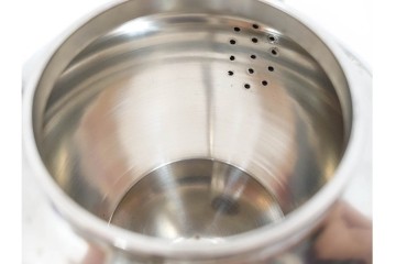 継山　本錫製　急須・茶壺・建水・茶托が揃う茶器セット　共箱付き　(R-087192)