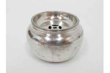 継山　本錫製　急須・茶壺・建水・茶托が揃う茶器セット　共箱付き　(R-087192)