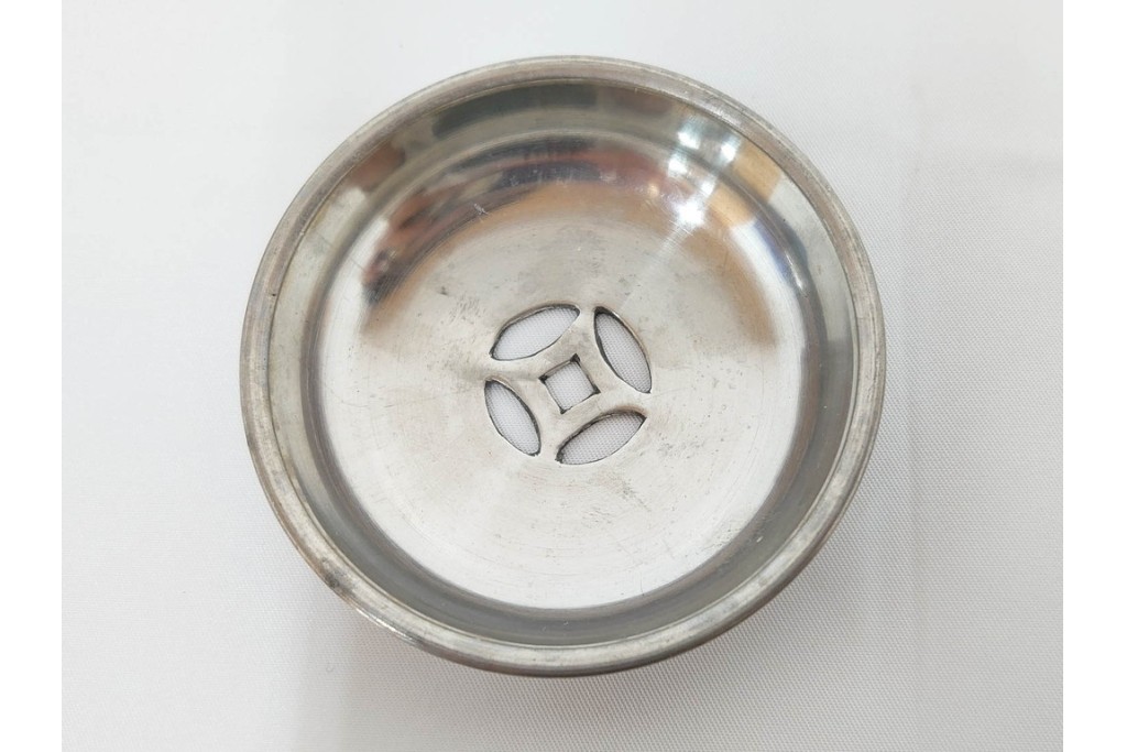 継山　本錫製　急須・茶壺・建水・茶托が揃う茶器セット　共箱付き　(R-087192)