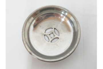 継山　本錫製　急須・茶壺・建水・茶托が揃う茶器セット　共箱付き　(R-087192)