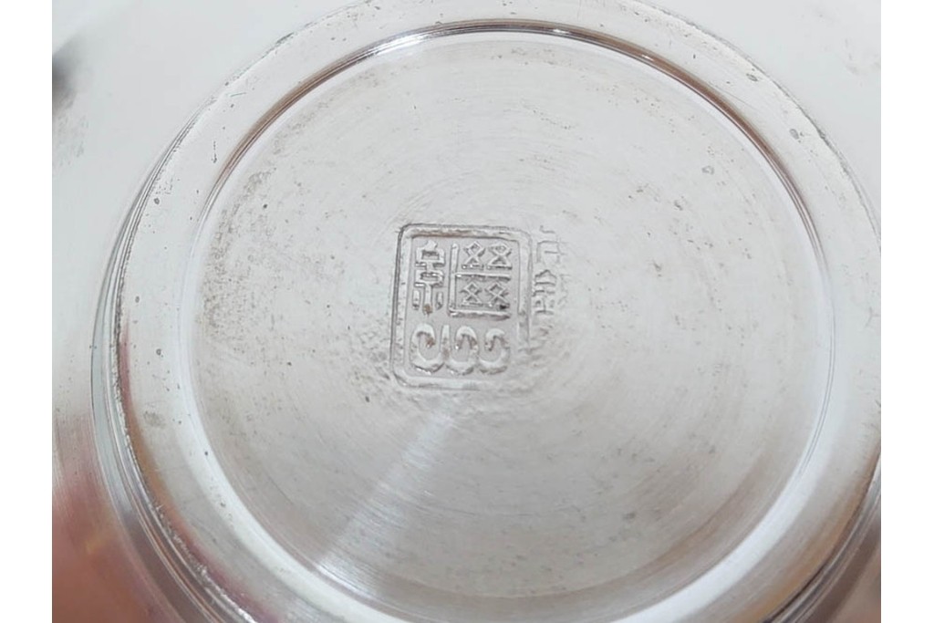 継山　本錫製　急須・茶壺・建水・茶托が揃う茶器セット　共箱付き　(R-087192)