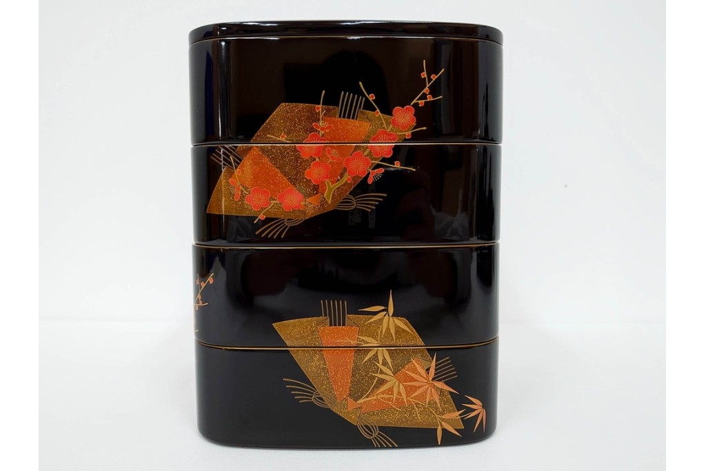 輪島塗　慶塚作　蒔絵　折鶴松竹梅文が上品な屠蘇器七ツ揃　共箱付き　(R-087193)