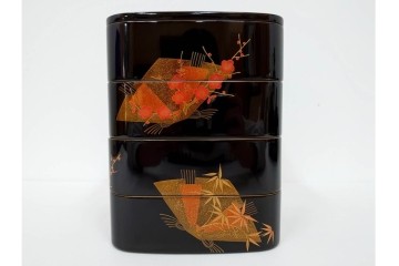 輪島塗　慶塚作　蒔絵　折鶴松竹梅文が上品な屠蘇器七ツ揃　共箱付き　(R-087193)