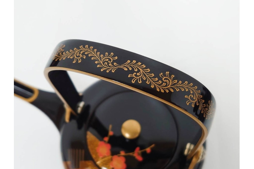 輪島塗　慶塚作　蒔絵　折鶴松竹梅文が上品な屠蘇器七ツ揃　共箱付き　(R-087193)