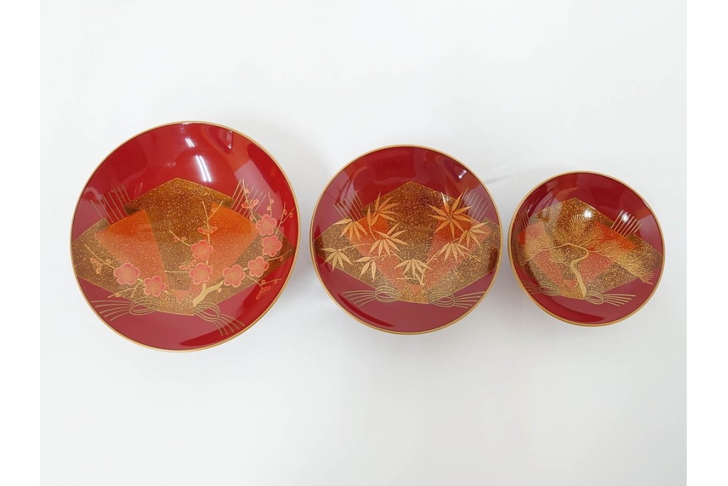 輪島塗　慶塚作　蒔絵　折鶴松竹梅文が上品な屠蘇器七ツ揃　共箱付き　(R-087193)