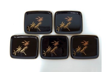 輪島塗　慶塚作　蒔絵　折鶴松竹梅文が上品な屠蘇器七ツ揃　共箱付き　(R-087193)