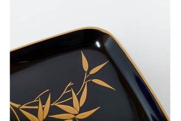 輪島塗　慶塚作　蒔絵　折鶴松竹梅文が上品な屠蘇器七ツ揃　共箱付き　(R-087193)