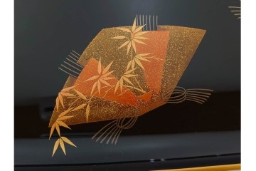 輪島塗　慶塚作　蒔絵　折鶴松竹梅文が上品な屠蘇器七ツ揃　共箱付き　(R-087193)