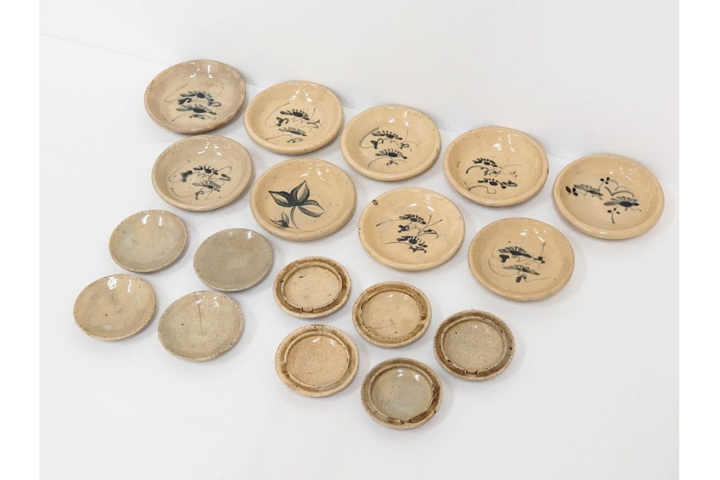 時代物　瀬戸焼　絵皿( 2.9寸)　豆皿(2.1寸)　灯明皿( 2.1寸)　和皿18点セット　(R-087194)