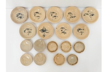 時代物　瀬戸焼　絵皿( 2.9寸)　豆皿(2.1寸)　灯明皿( 2.1寸)　和皿18点セット　(R-087194)