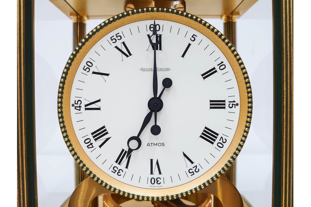 スイス　JAEGER-LECOULTRE(ジャガー・ルクルト)　ATMOS(アトモス)　格調高い佇まいの置時計　(R-087197)