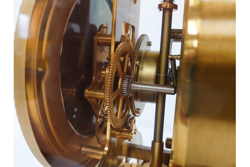 スイス　JAEGER-LECOULTRE(ジャガー・ルクルト)　ATMOS(アトモス)　格調高い佇まいの置時計　(R-087197)