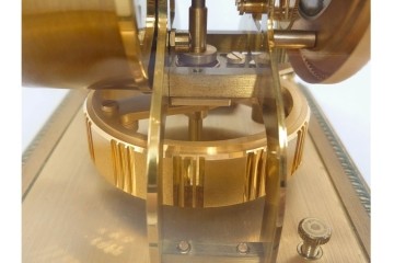 スイス　JAEGER-LECOULTRE(ジャガー・ルクルト)　ATMOS(アトモス)　格調高い佇まいの置時計　(R-087197)