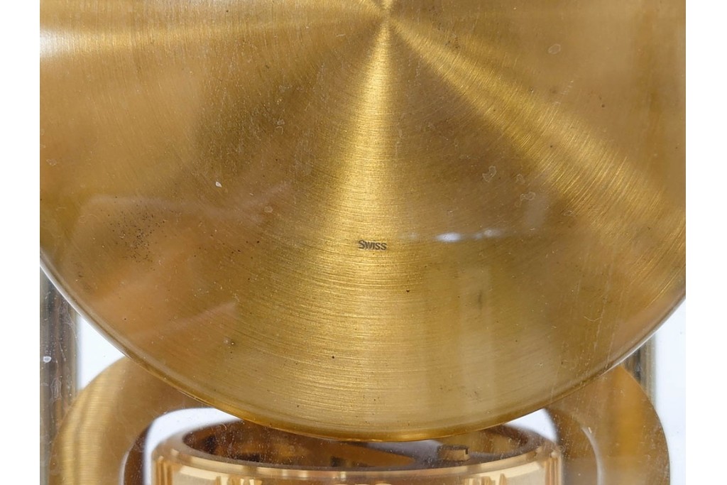 スイス　JAEGER-LECOULTRE(ジャガー・ルクルト)　ATMOS(アトモス)　格調高い佇まいの置時計　(R-087197)