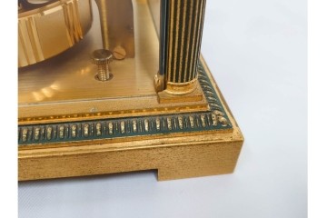 スイス　JAEGER-LECOULTRE(ジャガー・ルクルト)　ATMOS(アトモス)　格調高い佇まいの置時計　(R-087197)