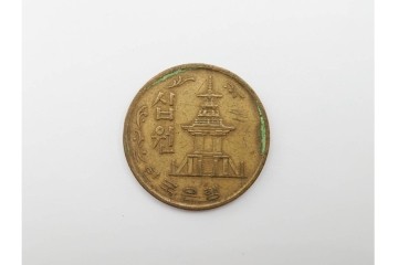 中国・韓国・満州　袁世凱(えんせいがい)の硬貨などを含む古銭74点セット　(R-087199)