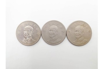中国・韓国・満州　袁世凱(えんせいがい)の硬貨などを含む古銭74点セット　(R-087199)