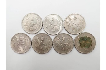 中国・韓国・満州　袁世凱(えんせいがい)の硬貨などを含む古銭74点セット　(R-087199)