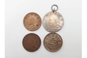 中国・韓国・満州　袁世凱(えんせいがい)の硬貨などを含む古銭74点セット　(R-087199)