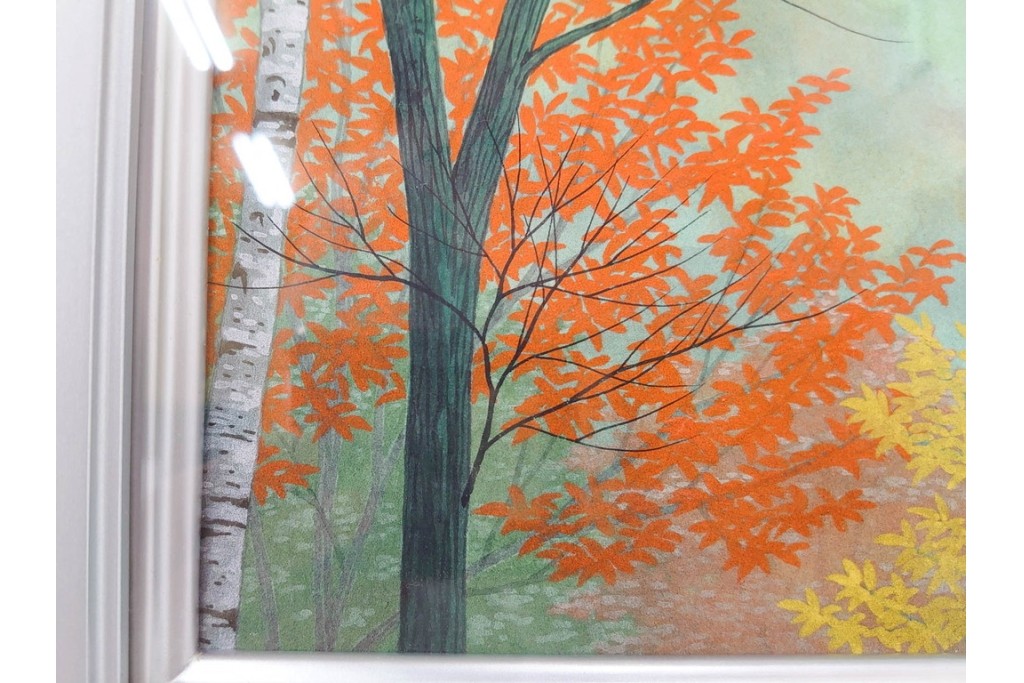 真作　中村宗弘作　日本画　「秋湖」　湖面に映る紅葉が美しい絵画　外箱付き　(R-087209)