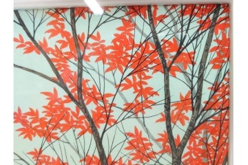 真作　中村宗弘作　日本画　「秋湖」　湖面に映る紅葉が美しい絵画　外箱付き　(R-087209)