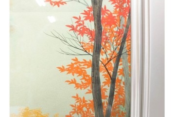 真作　中村宗弘作　日本画　「秋湖」　湖面に映る紅葉が美しい絵画　外箱付き　(R-087209)