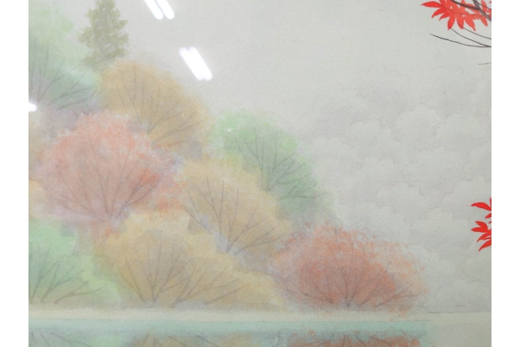 真作　中村宗弘作　日本画　「秋湖」　湖面に映る紅葉が美しい絵画　外箱付き　(R-087209)