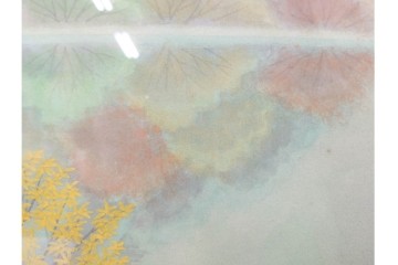 真作　中村宗弘作　日本画　「秋湖」　湖面に映る紅葉が美しい絵画　外箱付き　(R-087209)